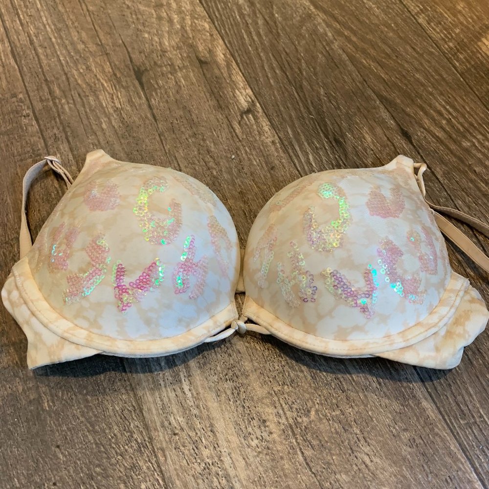 VICTORIA'S SECRET | Miraculous Plunge Bra | Cream